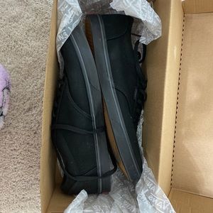 VANS Authentic Black & Black Shoes